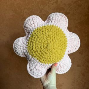 Daisy Pillow - Tan Pink/ Lilac